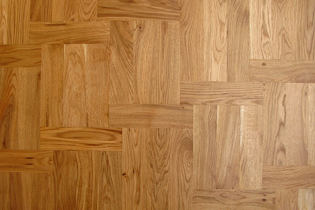 деревянные полы паркеты напольные покрытия самонесущие лестницы производитель в Польше