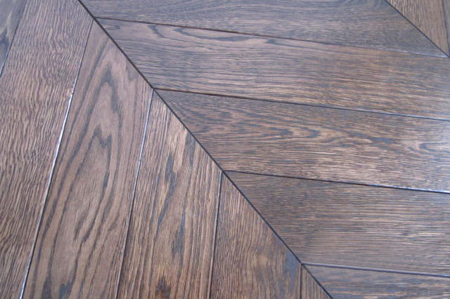 деревянные полы паркеты напольные покрытия самонесущие лестницы производитель в Польше